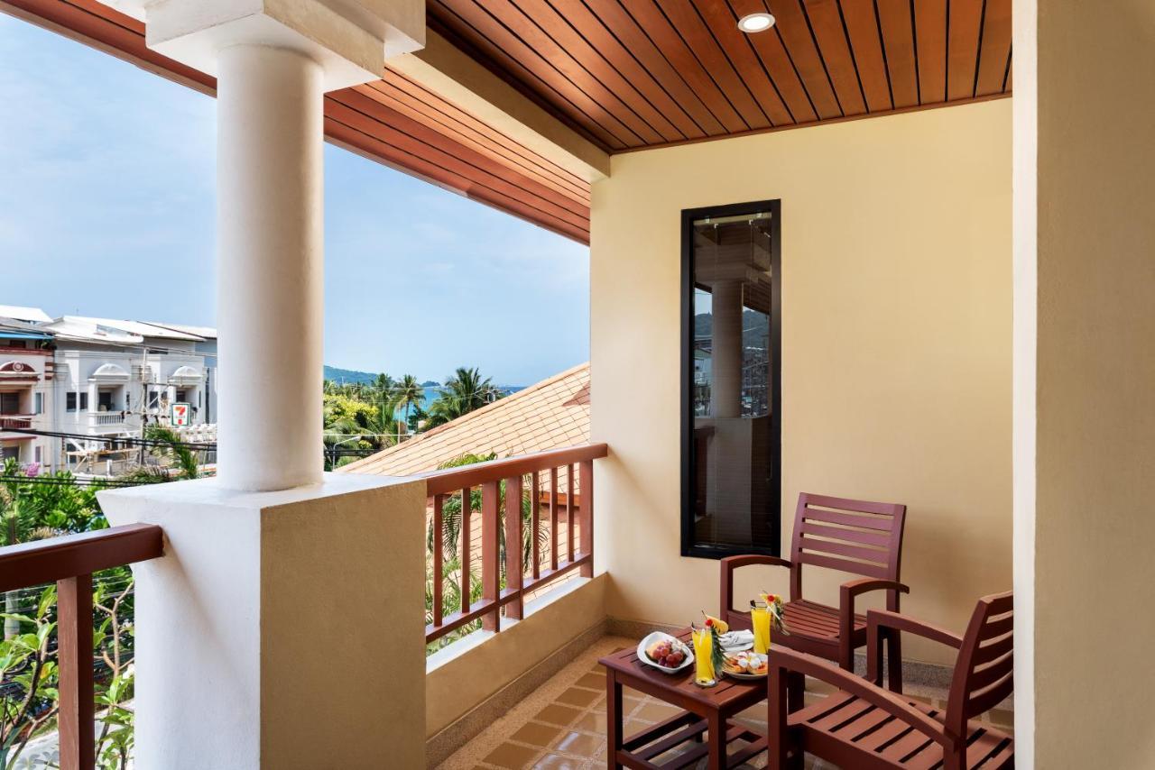 Patong Paragon Resort & Spa Sha Extra Plus Εξωτερικό φωτογραφία A balcony