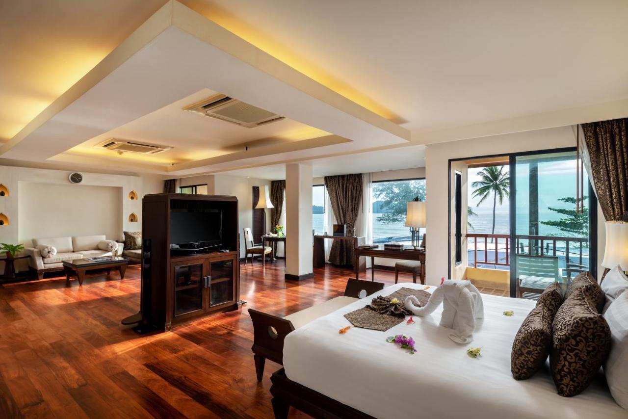 Patong Paragon Resort & Spa Sha Extra Plus Εξωτερικό φωτογραφία A suite at the Royal Thai Suite