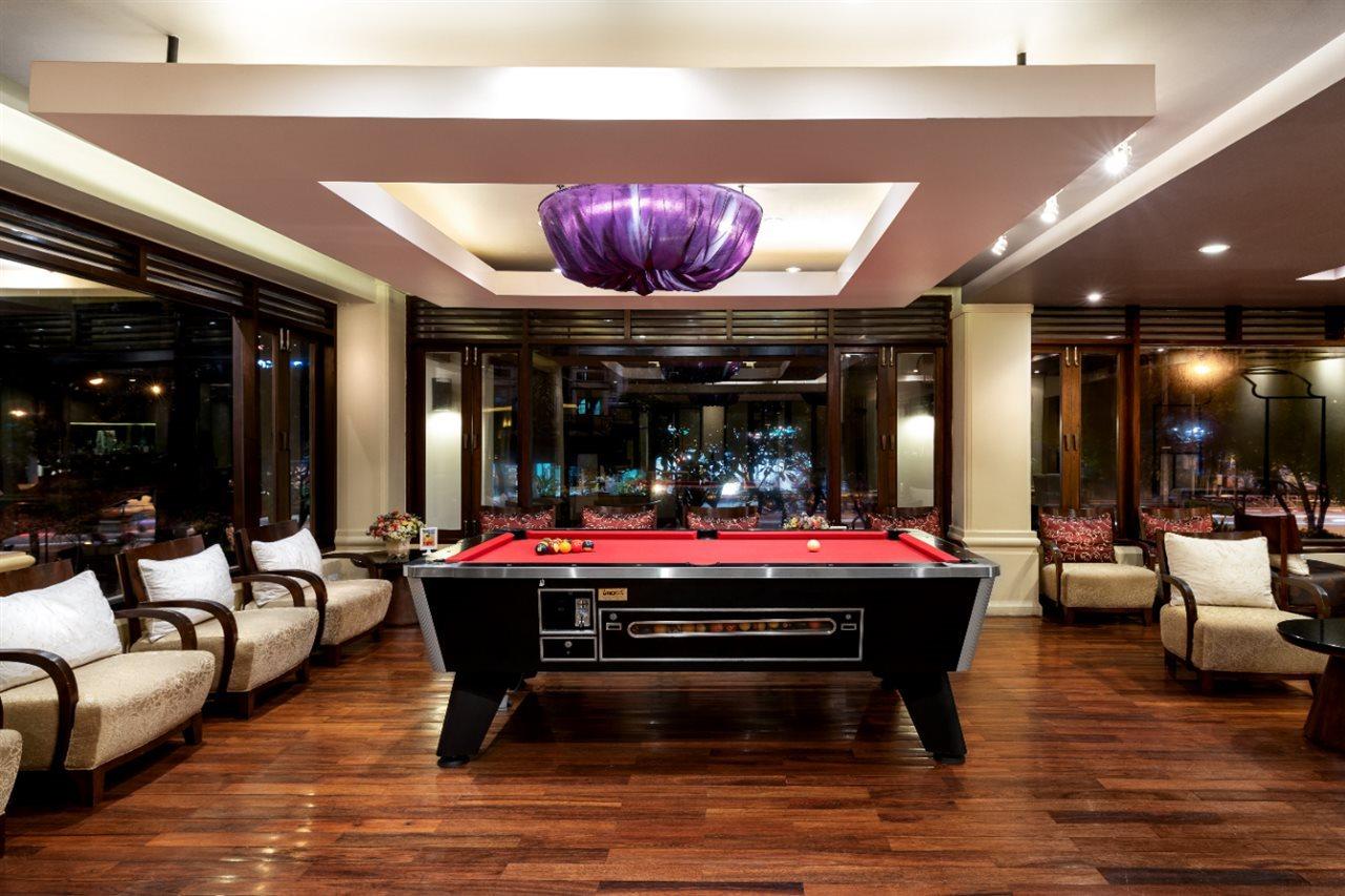 Patong Paragon Resort & Spa Sha Extra Plus Εξωτερικό φωτογραφία The Pool Table at the lobby